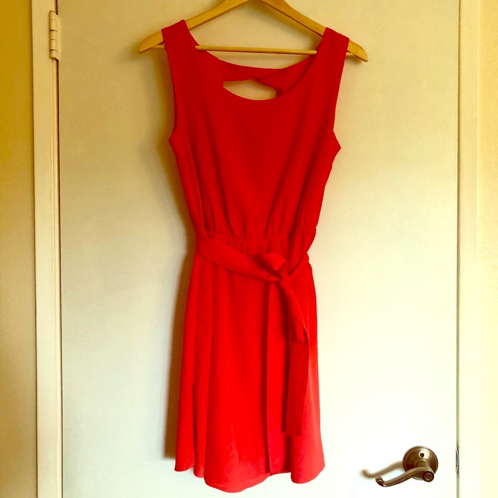 Keyhole back Gap dress. Never worn!